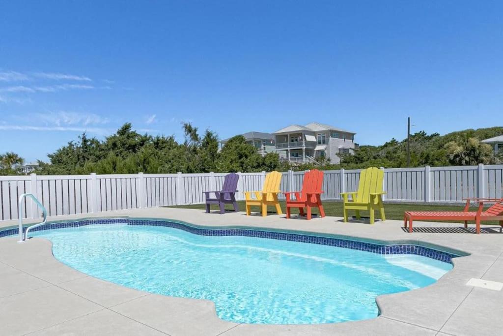 Pool Haven Ocean View Villa Oak Island Bagian luar foto