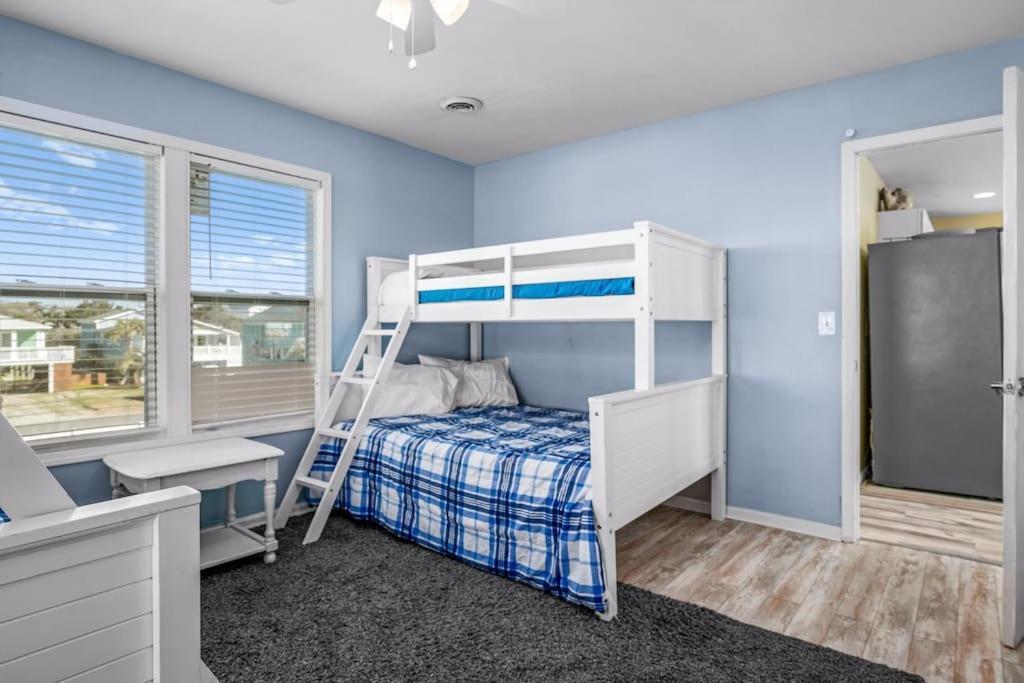Pool Haven Ocean View Villa Oak Island Bagian luar foto