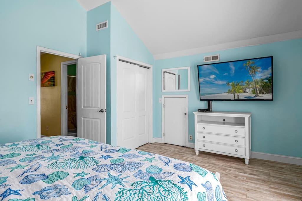 Pool Haven Ocean View Villa Oak Island Bagian luar foto