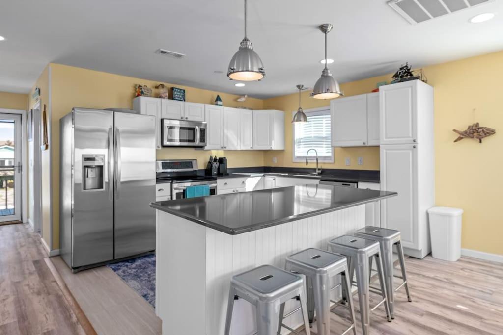 Pool Haven Ocean View Villa Oak Island Bagian luar foto
