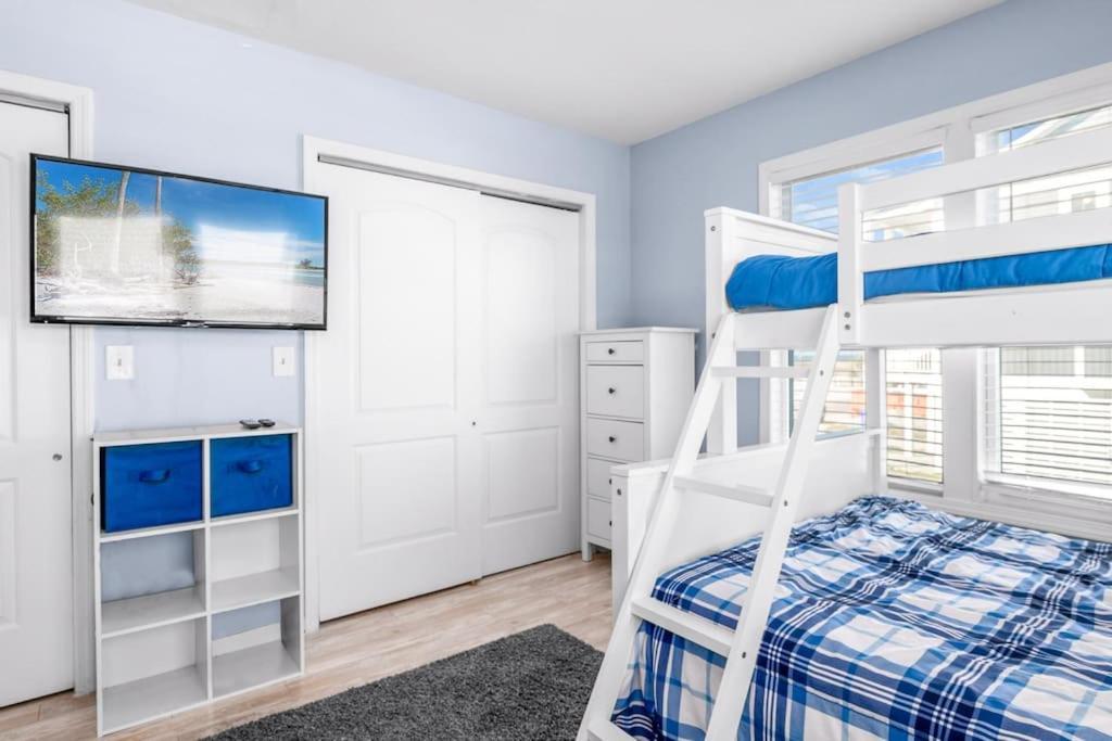 Pool Haven Ocean View Villa Oak Island Bagian luar foto