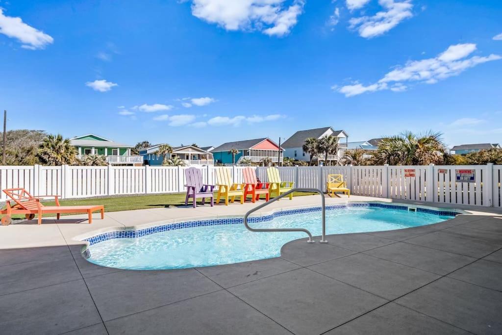 Pool Haven Ocean View Villa Oak Island Bagian luar foto