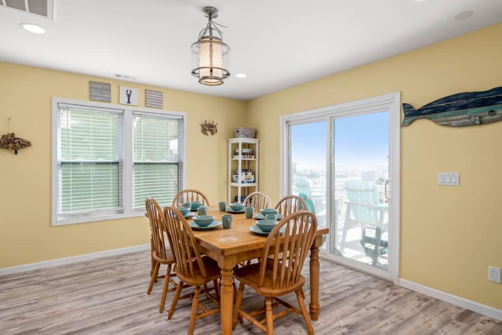 Pool Haven Ocean View Villa Oak Island Bagian luar foto